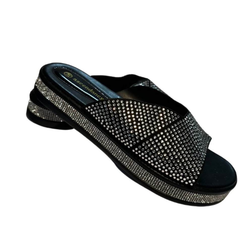 SILVER ROYAL SLIPPERS